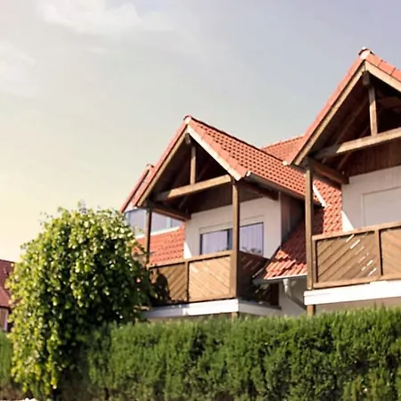 Gemuetliche 2 Zi-fewo Mit Terrasse, Strandnaehe, Wifi Apartment
