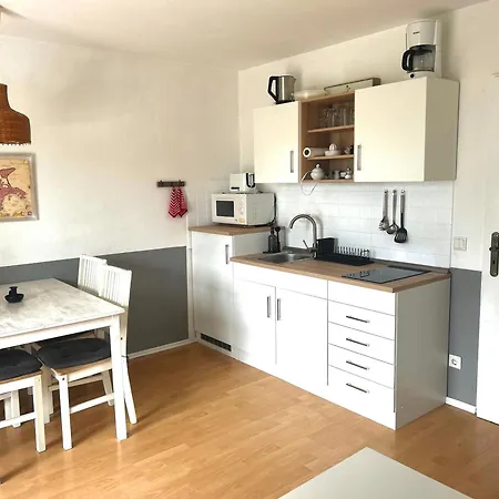 Gemuetliche 2 Zi-fewo Mit Terrasse, Strandnaehe, Wifi * Breege