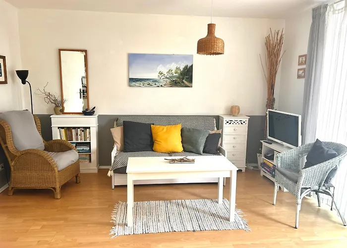 Apartamento Gemuetliche 2 Zi-fewo Mit Terrasse, Strandnaehe, Wifi Breege